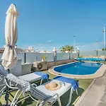 Leonardo * Puerto de Santiago